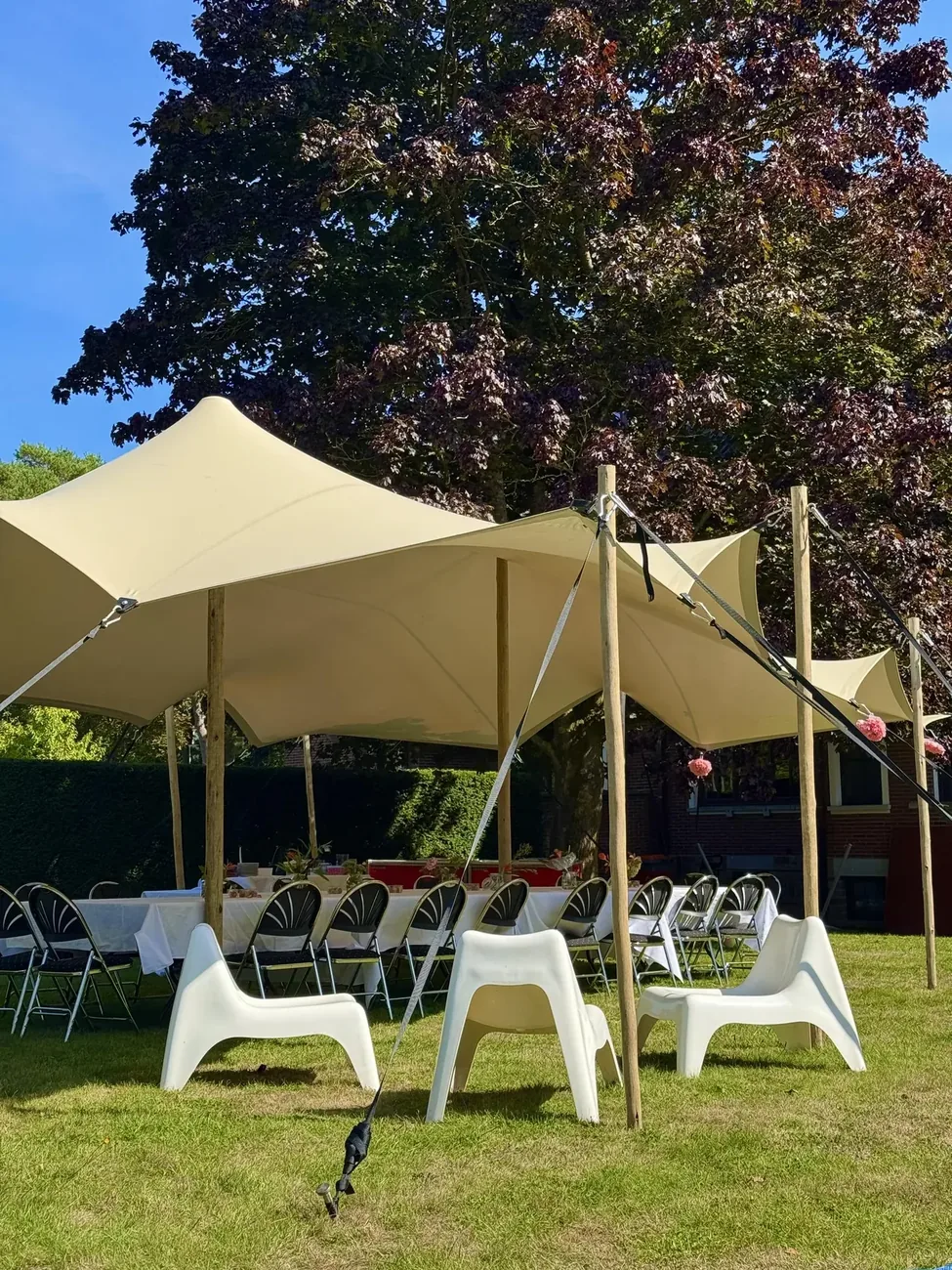 Stretchtent huren Hasselt tuinfeest